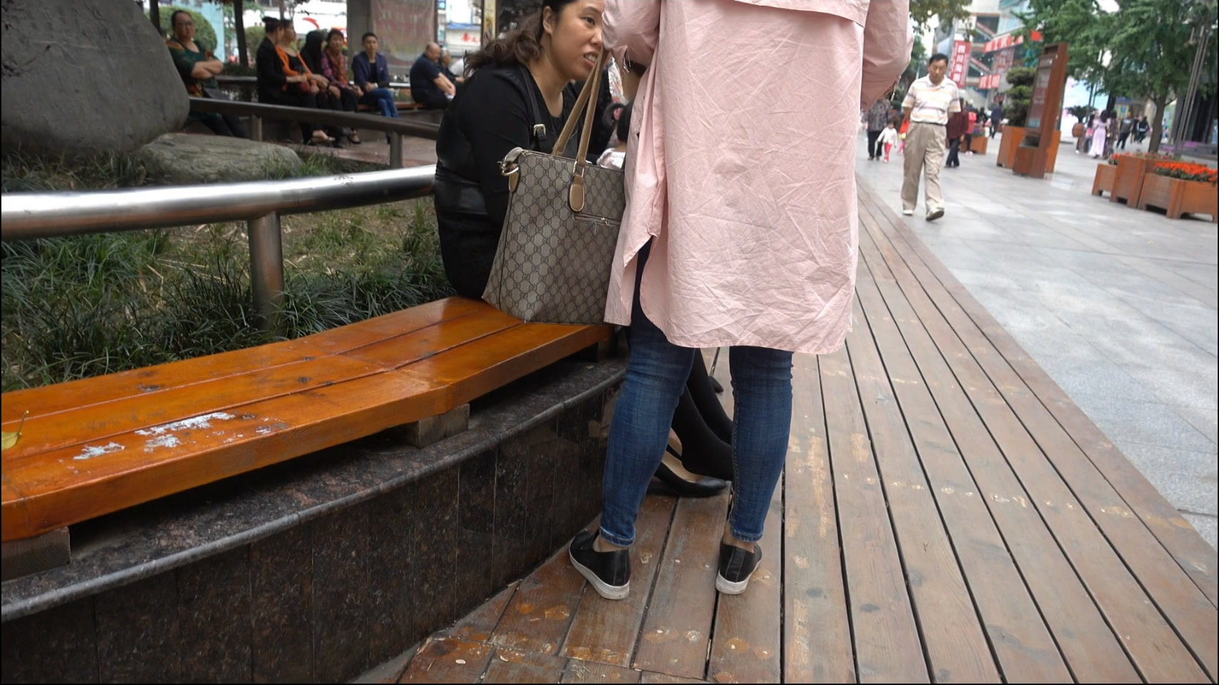 streetsnapnylon[00 00 46][20181205 225051 1]